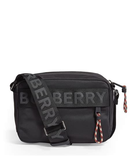 sacoche burberry prix|burberry shoulder bag men's.